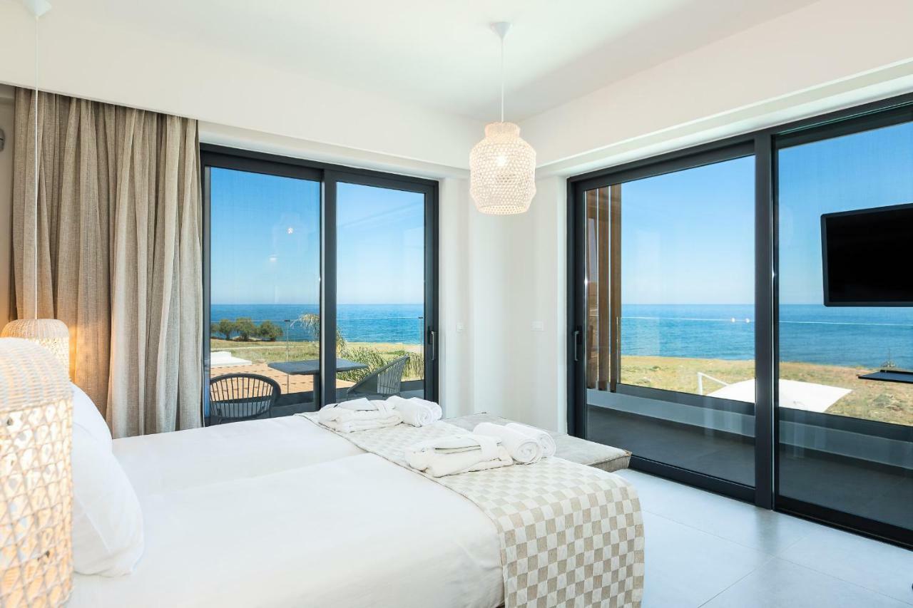 Wave Villa, Beach Front Retreat, By Thinkvilla Pánormos Exterior foto